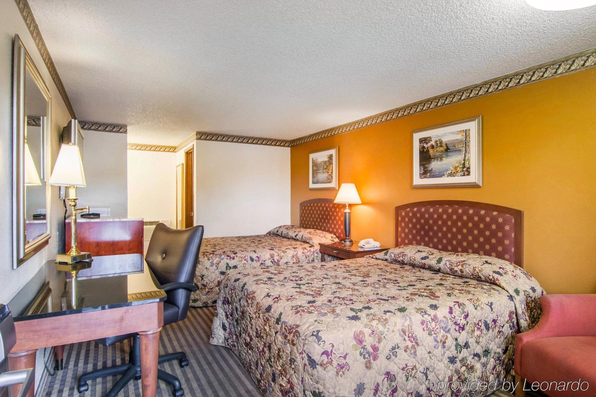 Portland Inn Hotel 2*